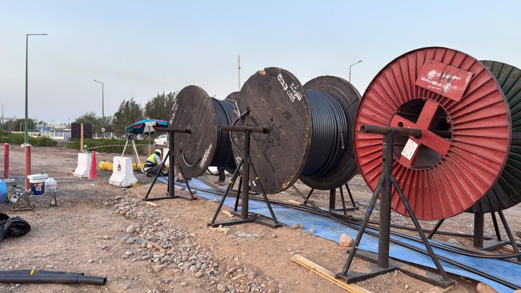 Medium voltage cable drums in a site compound