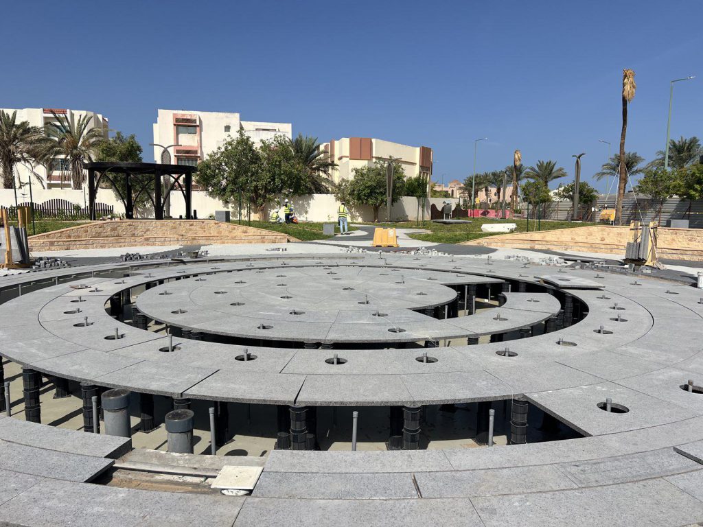 The finished fountain deck in the park